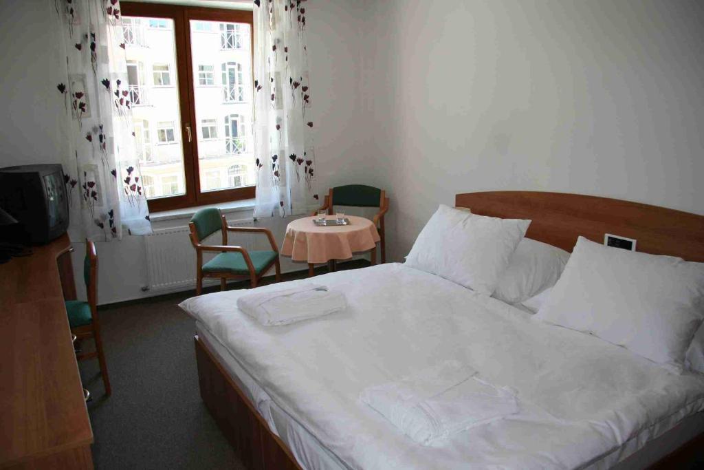 Lazensky Hotel Park Podebrady Exterior photo